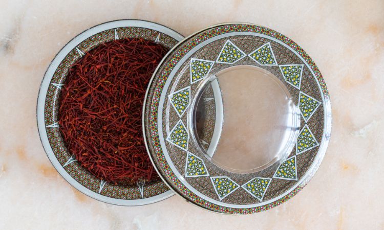 saffron-folk-remedies